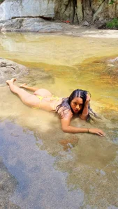 Francesca_ferrari River time Pic 4