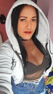 Emma_47 Public Pic 9