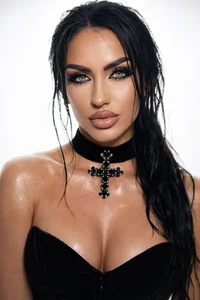 RubyConner Irresistible 🤍🍭  2টি ছবি