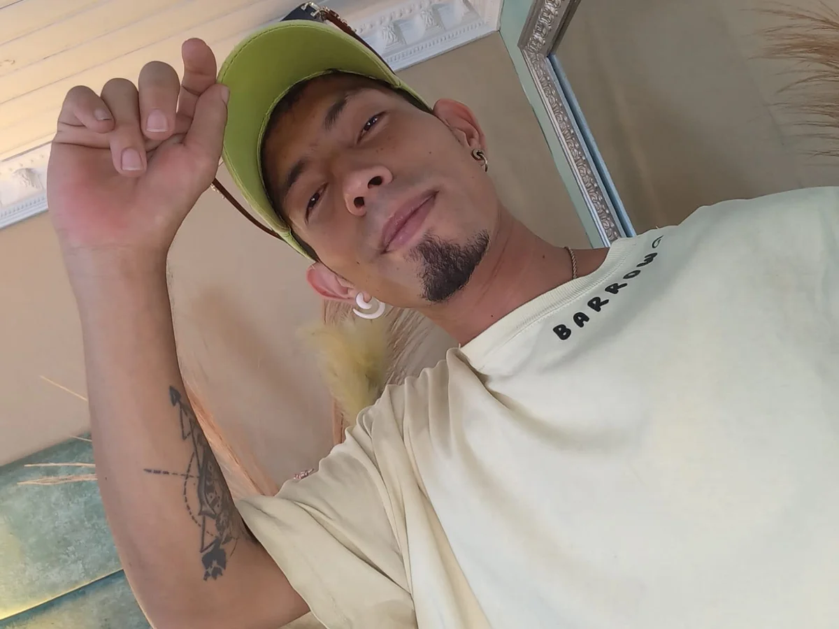 NoaahTylor-এর ট্রেন্ডিং  98টি ছবি