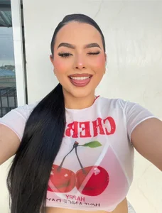 irenewildee: cherry girl ( 4 фото)