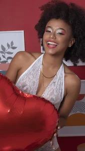 Eylend_Lisboa happy valentine's month! Immagine 