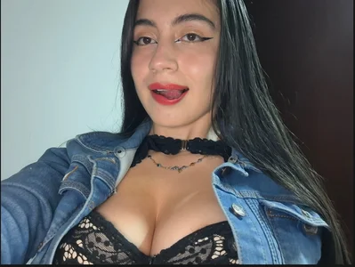 Anyelii_hot hi welcome my loves Bilde 5