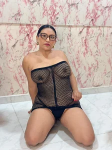 Madam_Rose Welcome Room 👄 Foto