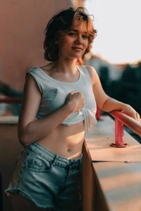 I just love white tank tops de Sunny_Teaze  8 photos