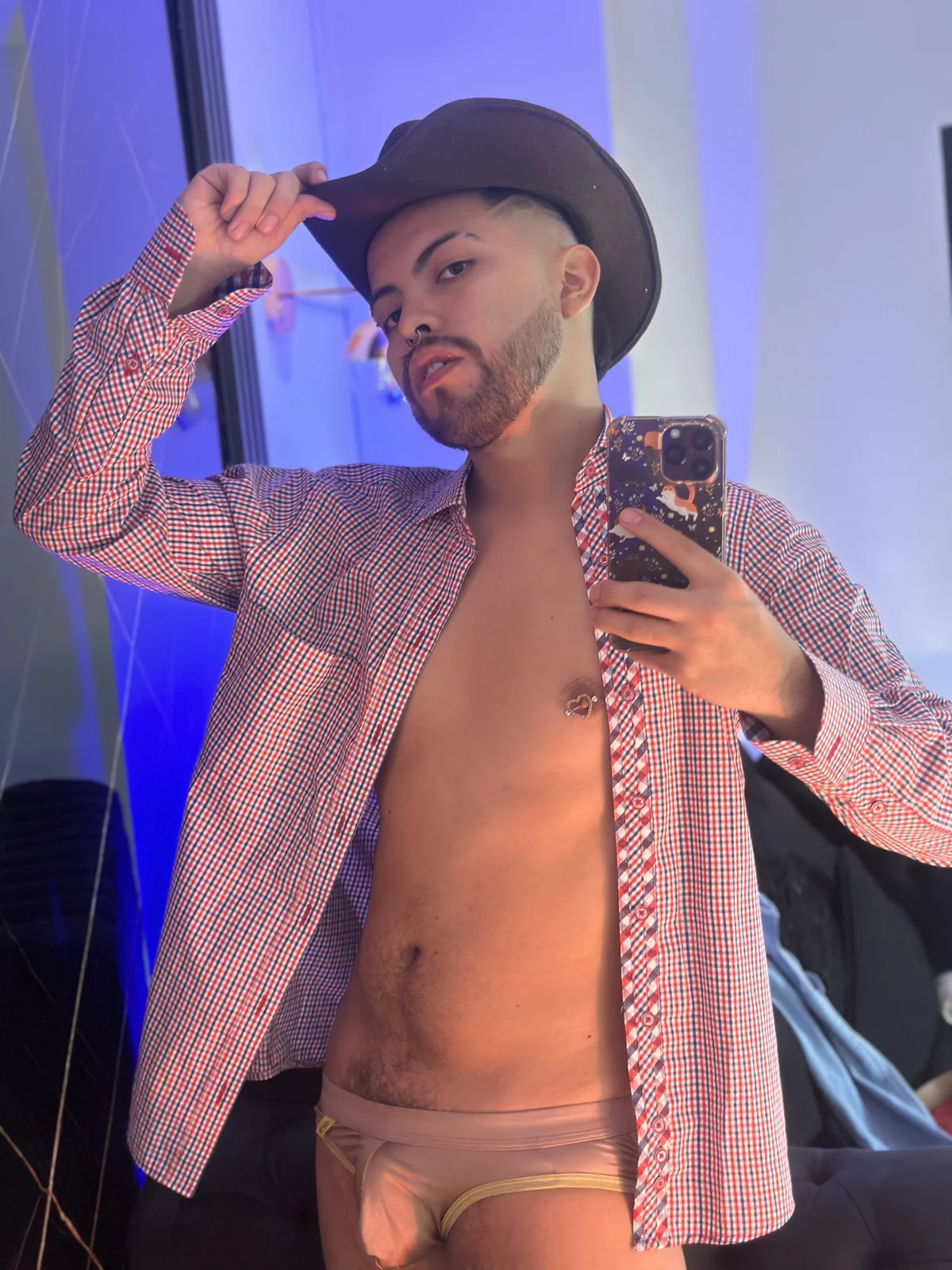 LuccaMallard 님의 트렌드 중인 사진  7735개