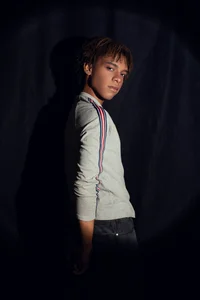 luccas_lowee Casual look, dangerous gaze… 😏  5. fénykép
