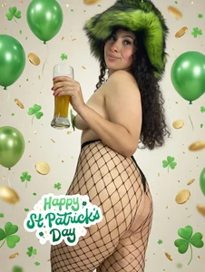 Skyler_Fox_ 💚 Your Lucky Little Temptation 🍀 Gambar 4