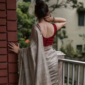 Sohana-hayat Public Pic