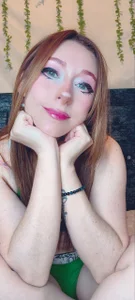 Amber_prada "Green Dream Girl "💚🍀 Foto 4