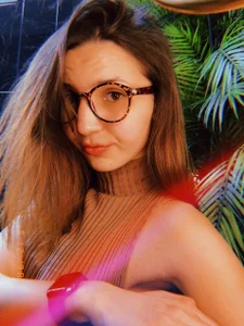 some selfies for you de JaneGraceful  5 photos