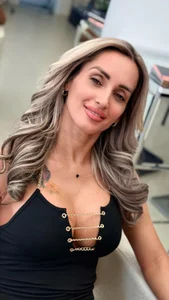 IsabelleEthan Classy is always sexy Pic 3
