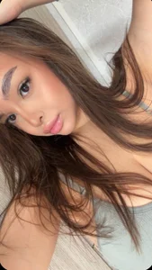 RamonaLavelettのprincess vibeの 3枚の写真