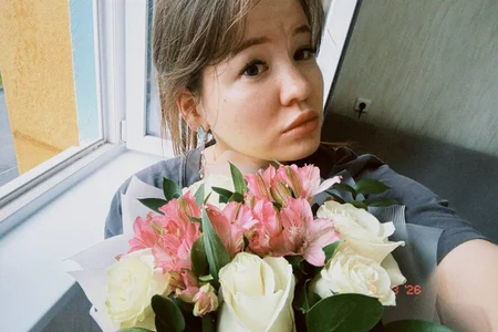 RebekahEifler Me + flowers Foto 2