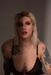 Public od BLACKPeonyy  5 snímek