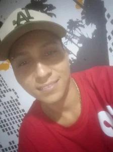 YISUS0909 Public Pic
