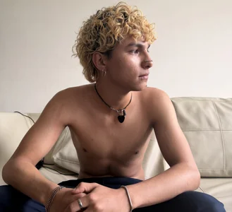 Public de noah_beck  5 Imagens