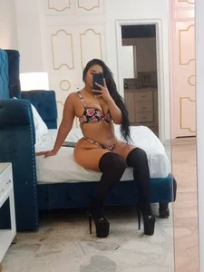 Eva_Ferrari Public Εικόνα 6