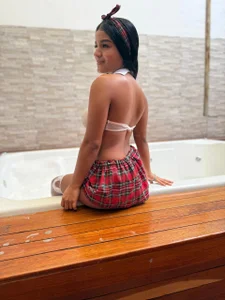 MelodyRouse hot hot Gambar 3