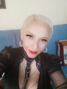 FRANCHEZKAFranchezka 2024 Bild 7