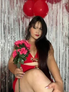 miranda_vegaa kullanıcısının VALENTINE’S DAY 🌹❤️ albümü -  2 fotoğraf