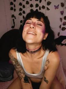 Hellen_dumont DAMN AND SEXY ALIEN 👽 Immagine  3