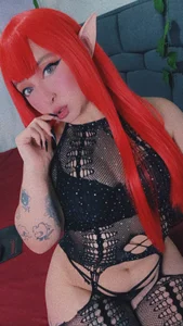 Purple and red ❤️😈 de the_lesbian_game Foto 3