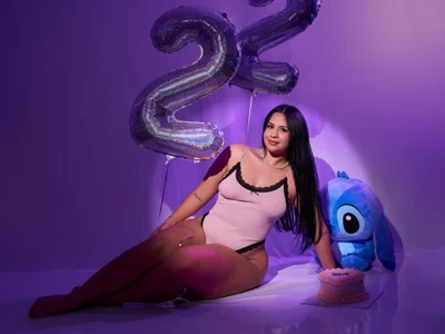 KattyPortman Happy Birthday to me!! 🎊🍾🎁💙 Pic