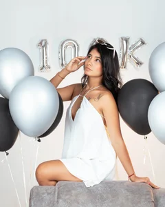 LaurenRodriiguez Celebrating my 100,000 followers Pic 6