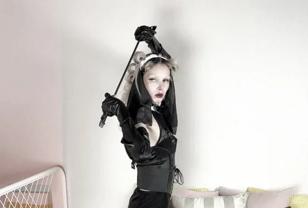 PamelamyDreamysEsmonde With your nun Bilde 9