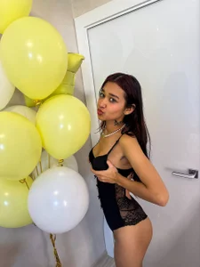 ChloeRosen 🖤👄 Foto 2