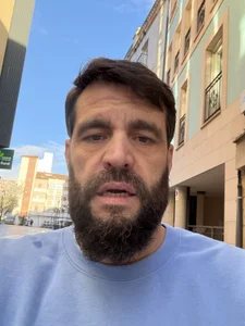 Public de zurdineno  2 Imagens