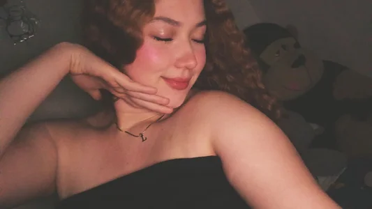 Emily_and_MiarosePublic Bild 5