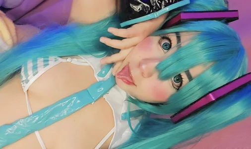 anni_rossのMikuの 2枚の写真