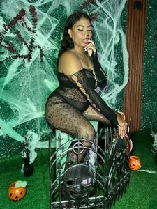 Halloween 🔥🐆 de belacampbell  2 Imagens