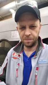 MaxDevilWhitePublic Bild 2