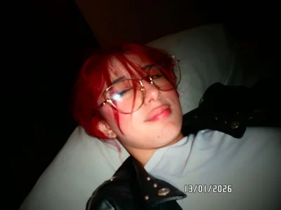 Cristalfoxy_ Red Insomnia 🌙 Immagine 