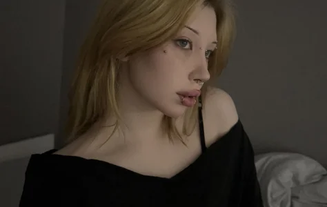 NariMiia Public صورة واحدة|NariMiia Public صورتان|NariMiia Public  صور|NariMiia Public  صورة