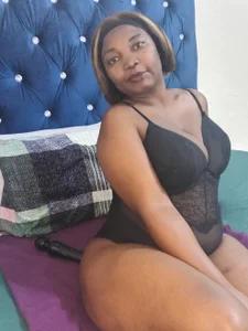 Cutebootyxx Cute Pic 2