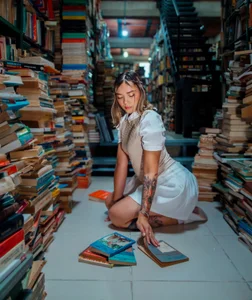 HaleyGreen1 ♥Let's read an erotic book ♥ Εικόνα 2