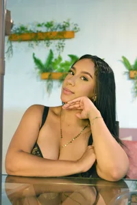 Danger 🥵🔥 od Sara_Desire  3 snímek