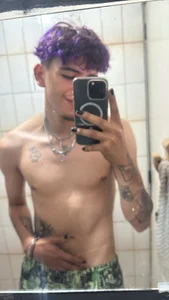 MikeyKuro Public Pic 3