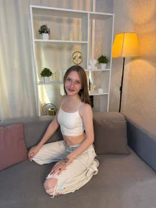 EmilyHuber Public Pic 2