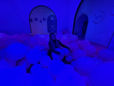 Alirawrz London Pic 3