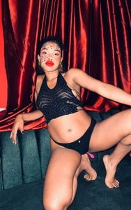 bella_moonlight_cr CAN YOU TAME ME?🤎🔥  5. fénykép