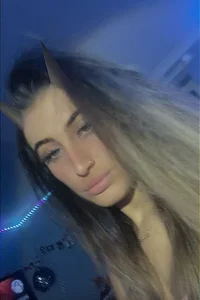 PrettyBarbiexx just me 🎮 Foto 2