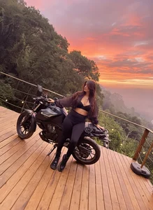 Lusty_Louise 🛵 зображення