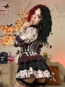 lolly_red_ Halloween 2026 Pic 3