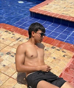 loganparker_ Public slika 5