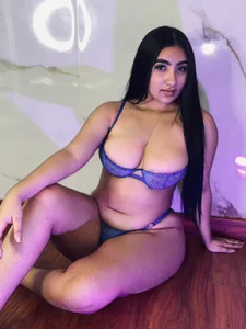 DominikDiaz Public 사진